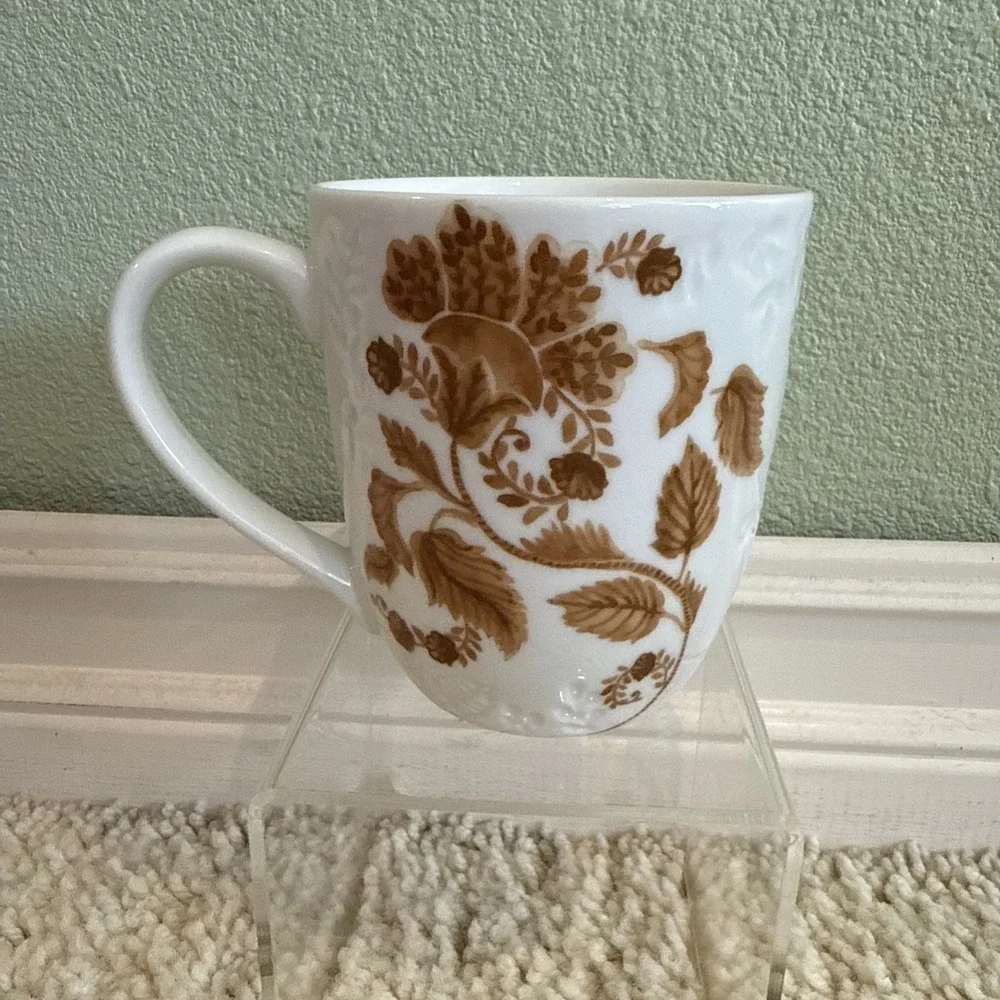 Pier 1 White Tan Floral Porcelain Initial T Ava Microwave Safe Coffee Mug Cup